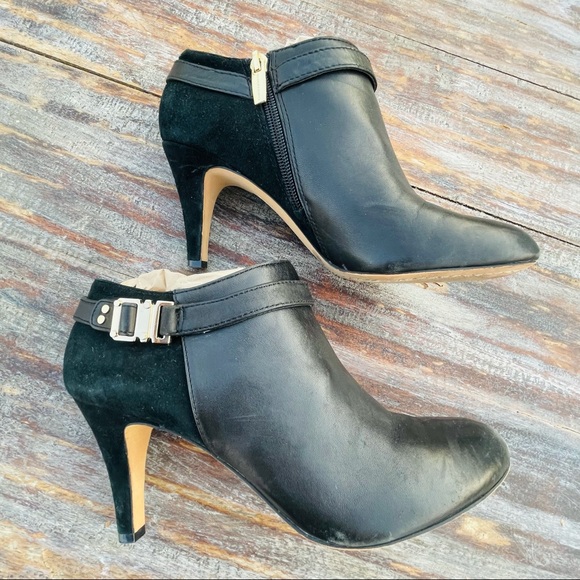 Vince Camuto Leather Suede Cut Out Heels Crop Booties - Picture 16 of 16